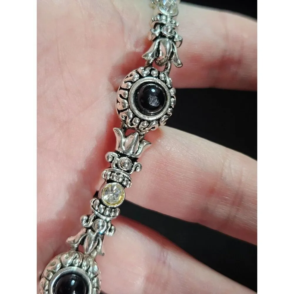 Silver tone chunky bracelet with black 7.25
